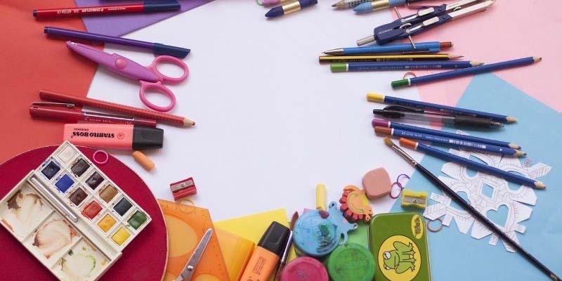 No momento, você está visualizando Escolas e listas de materiais – O mau exemplo vem até de quem deveria ensinar.